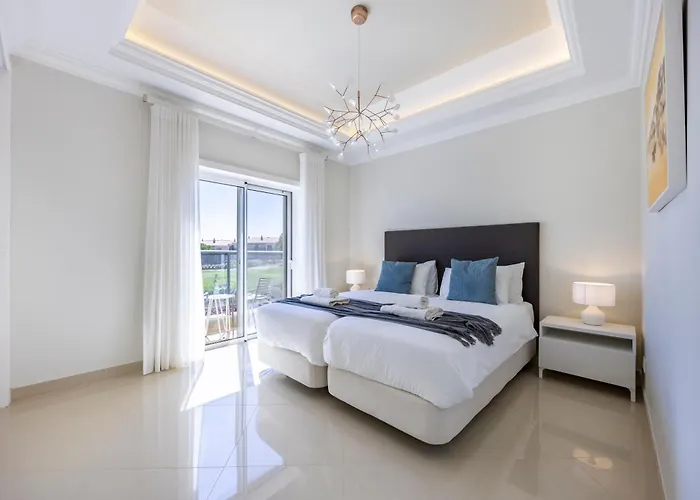 Boa Vista - Golf View * Lagos